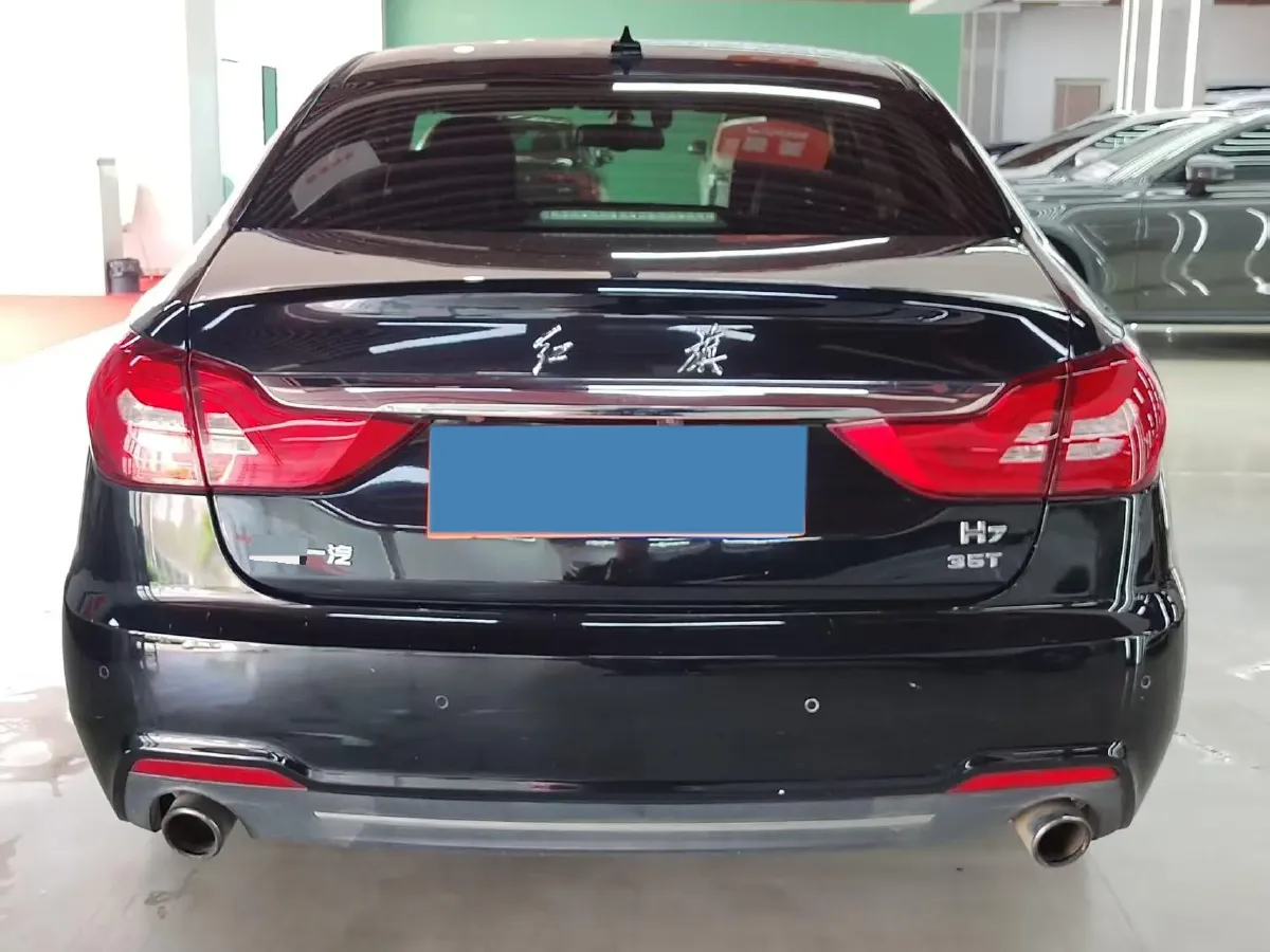 2019 HongQi H7 1.8T 188HP L4 6AT,autocango,china used car exporter,china ev exporter,chinese used car exporter,chinese used ev exporter