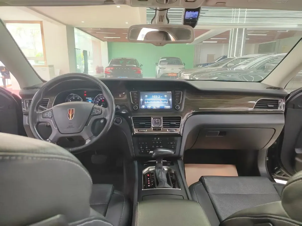 2019 HongQi H7 1.8T 188HP L4 6AT,autocango,china used car exporter,china ev exporter,chinese used car exporter,chinese used ev exporter