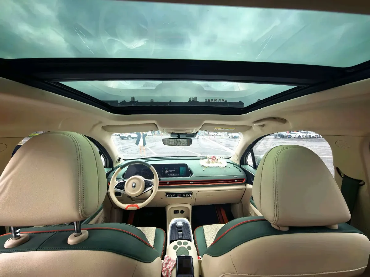 2022 ChangAn CS75 Plus 1.5T 178HP L4 6AT,autocango,china used car exporter,china ev exporter,chinese used car exporter,chinese used ev exporter