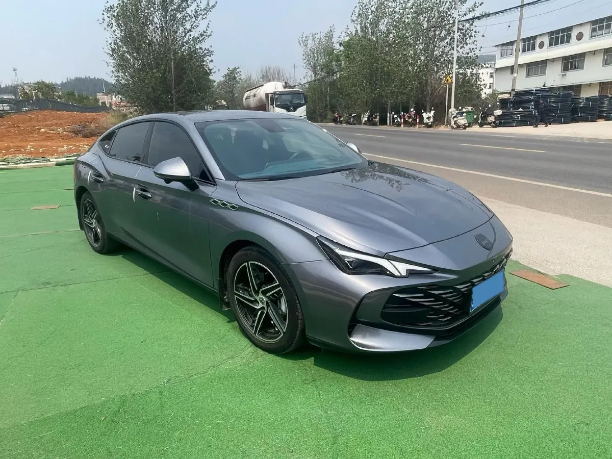 2023 MG 7 1.5T 188HP L4 7DCT,autocango,china used car exporter,china ev exporter,chinese used car exporter,chinese used ev exporter