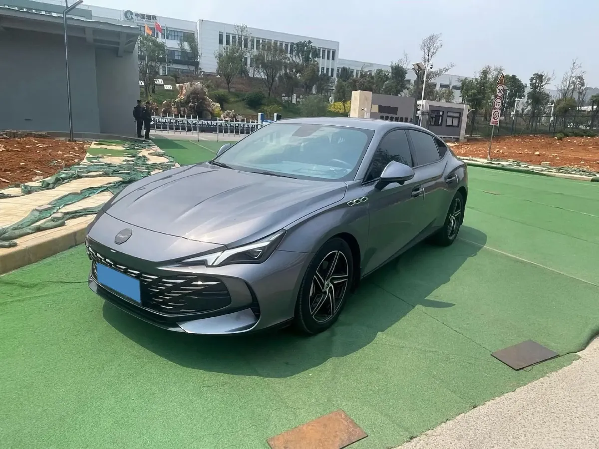 2023 MG 7 1.5T 188HP L4 7DCT,autocango,china used car exporter,china ev exporter,chinese used car exporter,chinese used ev exporter