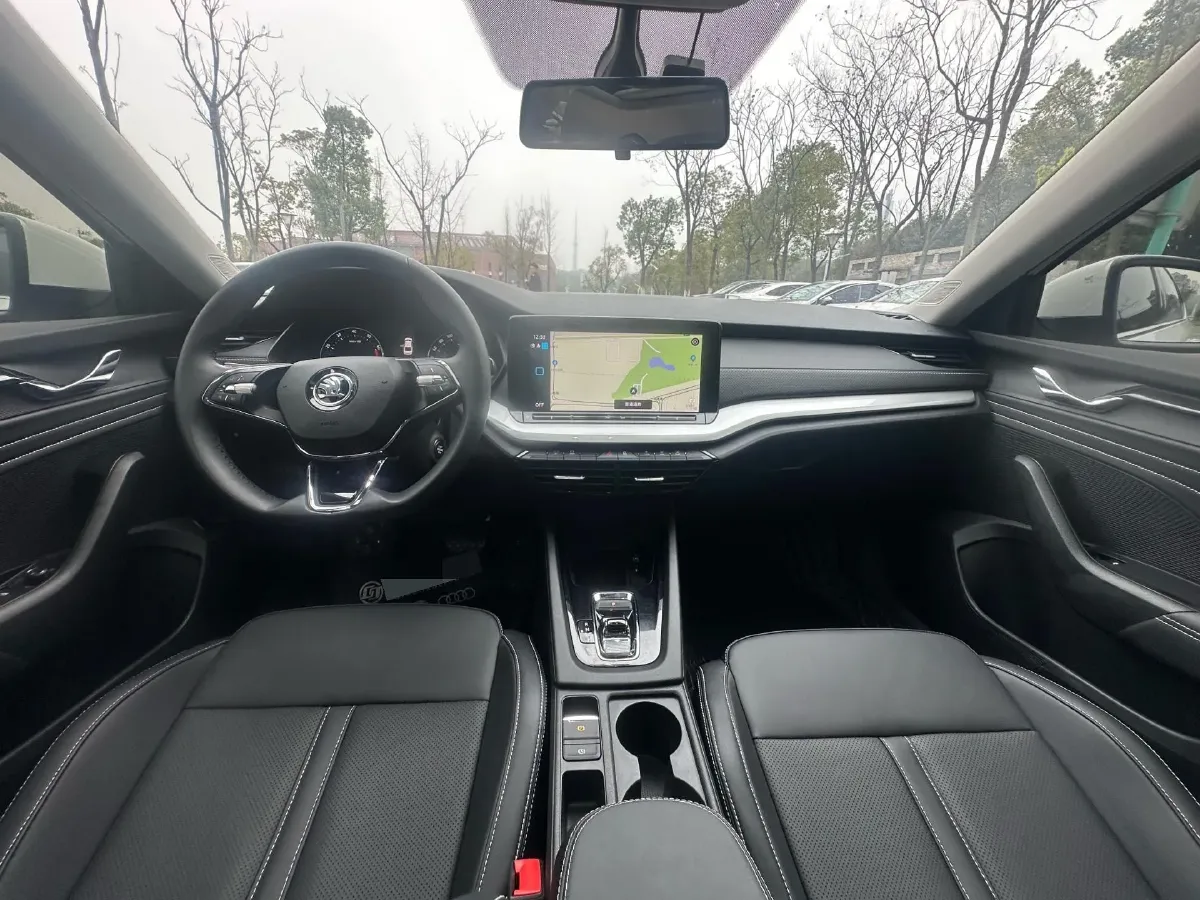 2023 Skoda Octavia 1.4T 150HP L4 7DCT,autocango,china used car exporter,china ev exporter,chinese used car exporter,chinese used ev exporter