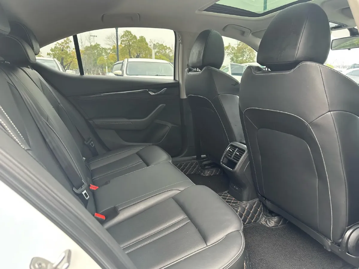 2023 Skoda Octavia 1.4T 150HP L4 7DCT,autocango,china used car exporter,china ev exporter,chinese used car exporter,chinese used ev exporter