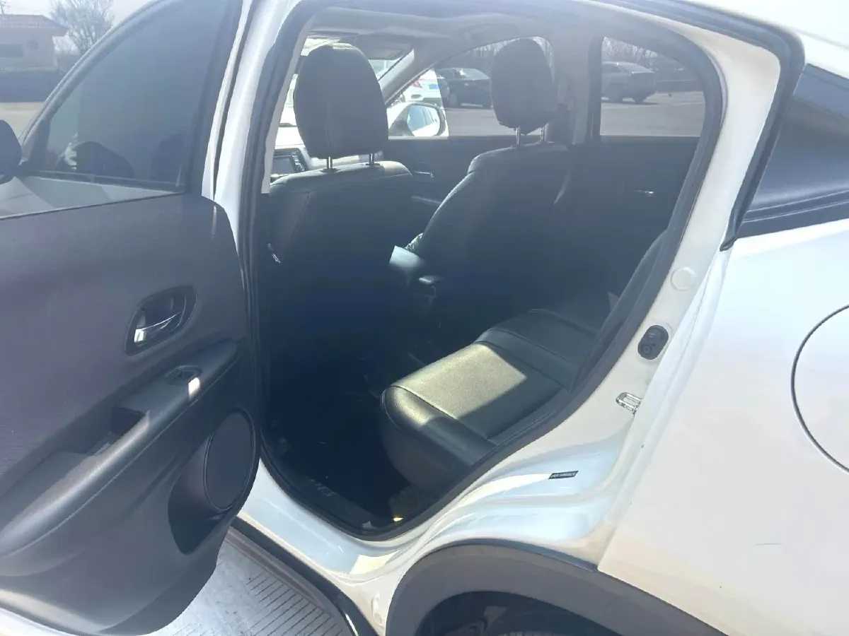 2020 Honda Vezel 1.5L 131HP L4 CVT,autocango,china used car exporter,china ev exporter,chinese used car exporter,chinese used ev exporter