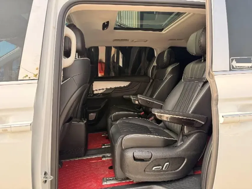 2021 Roewe iMAX8 2.0T 234HP L4 8AT,autocango,china used car exporter,china ev exporter,chinese used car exporter,chinese used ev exporter