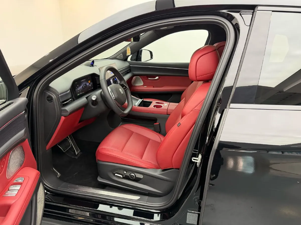 2025 AITO AITO M5 1.5T 152HP L4 REEV 42KWH,autocango,china used car exporter,china ev exporter,chinese used car exporter,chinese used ev exporter