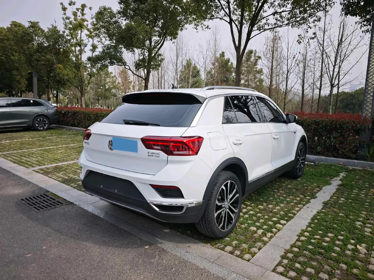 2019 Volkswagen T-Roc 1.4T 150HP L4 7DCT,autocango,china used car exporter,china ev exporter,chinese used car exporter,chinese used ev exporter