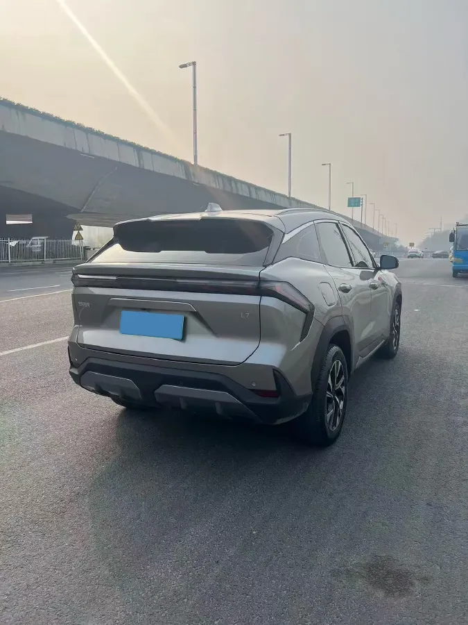 2023 Geely Galaxy L7 1.5T 163HP L4 3DHT PHEV 9.11KWH,autocango,china used car exporter,china ev exporter,chinese used car exporter,chinese used ev exporter