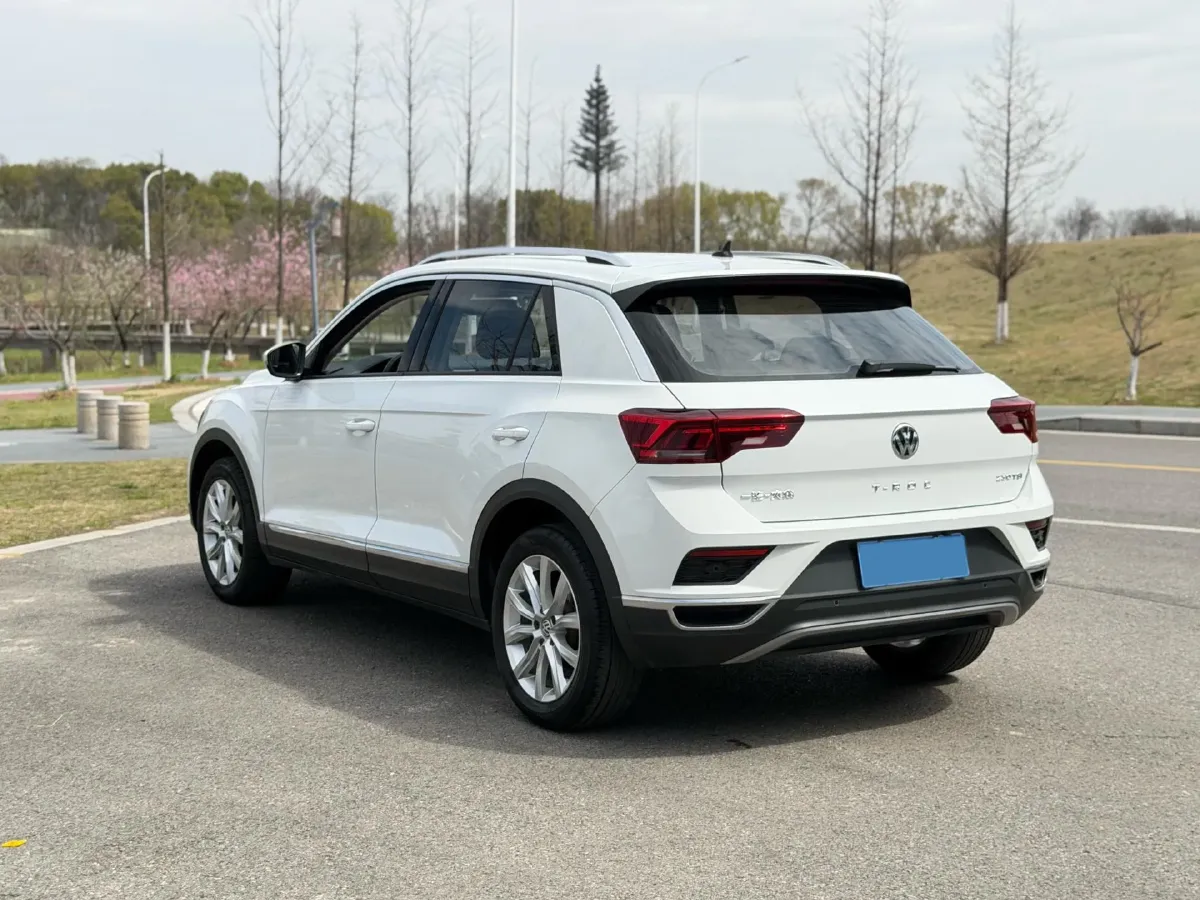 2020 Volkswagen T-Roc 1.4T 131HP L4 7DCT,autocango,china used car exporter,china ev exporter,chinese used car exporter,chinese used ev exporter