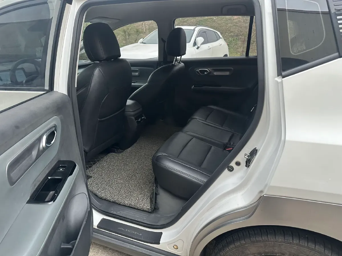 2023 GAC Trumpchi GS4 1.5T 177HP L4 6AT,autocango,china used car exporter,china ev exporter,chinese used car exporter,chinese used ev exporter