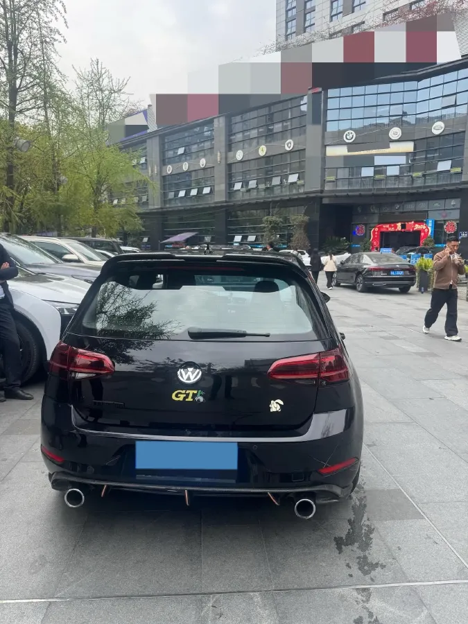 2018 Volkswagen GolfGTI 2.0T 220HP L4 7DCT,autocango,china used car exporter,china ev exporter,chinese used car exporter,chinese used ev exporter