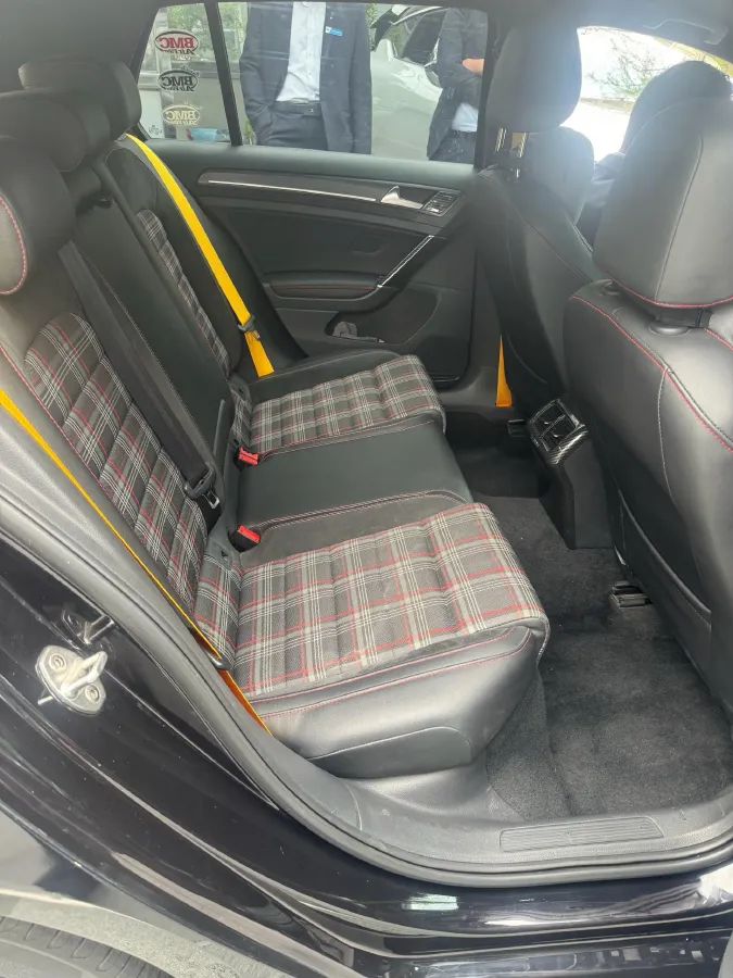 2018 Volkswagen GolfGTI 2.0T 220HP L4 7DCT,autocango,china used car exporter,china ev exporter,chinese used car exporter,chinese used ev exporter