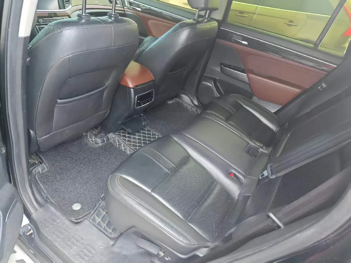 2017 GAC Trumpchi GS8 2.0T 201HP L4 6AT,autocango,china used car exporter,china ev exporter,chinese used car exporter,chinese used ev exporter