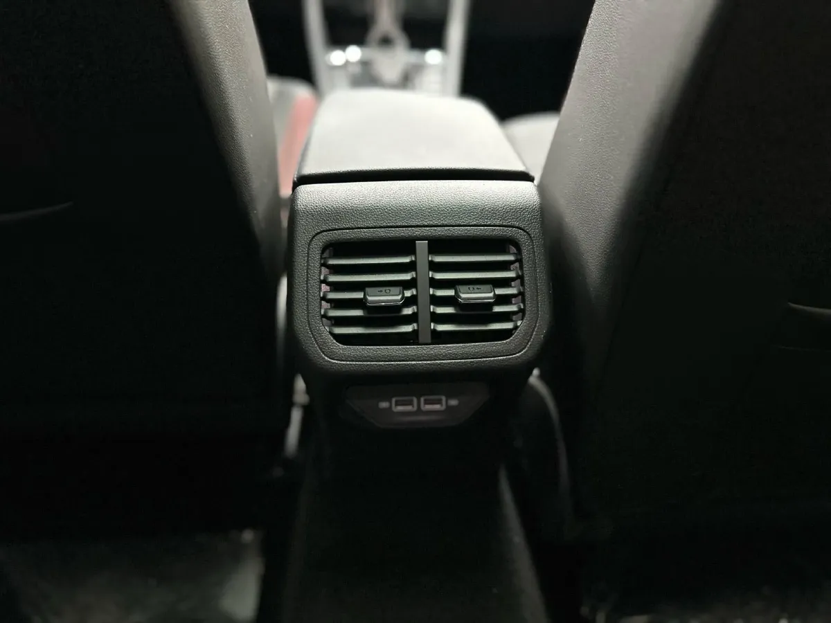 2020 Volkswagen Bora 1.5L 113HP L4 6AT,autocango,china used car exporter,china ev exporter,chinese used car exporter,chinese used ev exporter