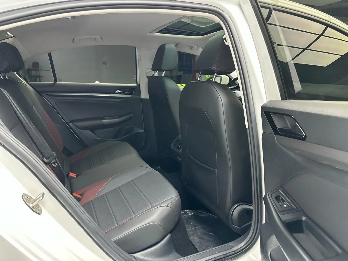 2020 Volkswagen Bora 1.5L 113HP L4 6AT,autocango,china used car exporter,china ev exporter,chinese used car exporter,chinese used ev exporter