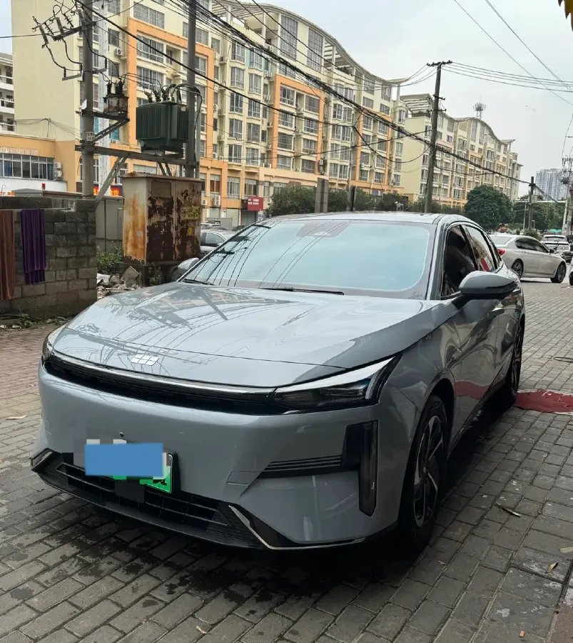 2024 Geely Galaxy L6 1.5T 163HP L4 3DHT PHEV,autocango,china used car exporter,china ev exporter,chinese used car exporter,chinese used ev exporter