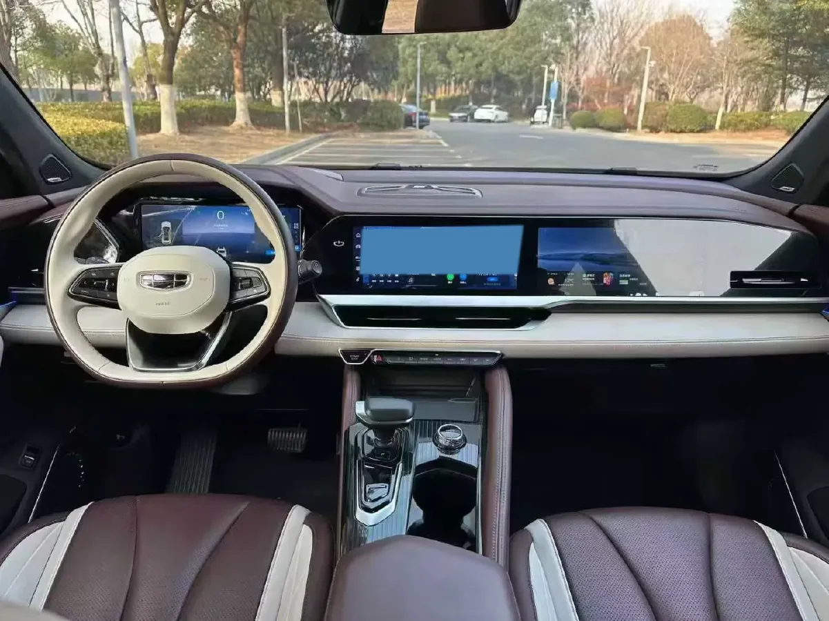 2021 Geely Monjaro 2.0T 218HP L4 7DCT,autocango,china used car exporter,china ev exporter,chinese used car exporter,chinese used ev exporter