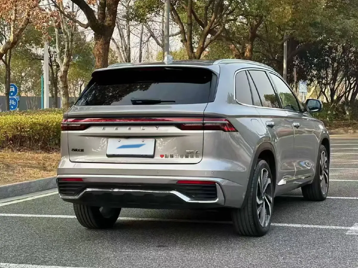 2021 Geely Monjaro 2.0T 218HP L4 7DCT,autocango,china used car exporter,china ev exporter,chinese used car exporter,chinese used ev exporter