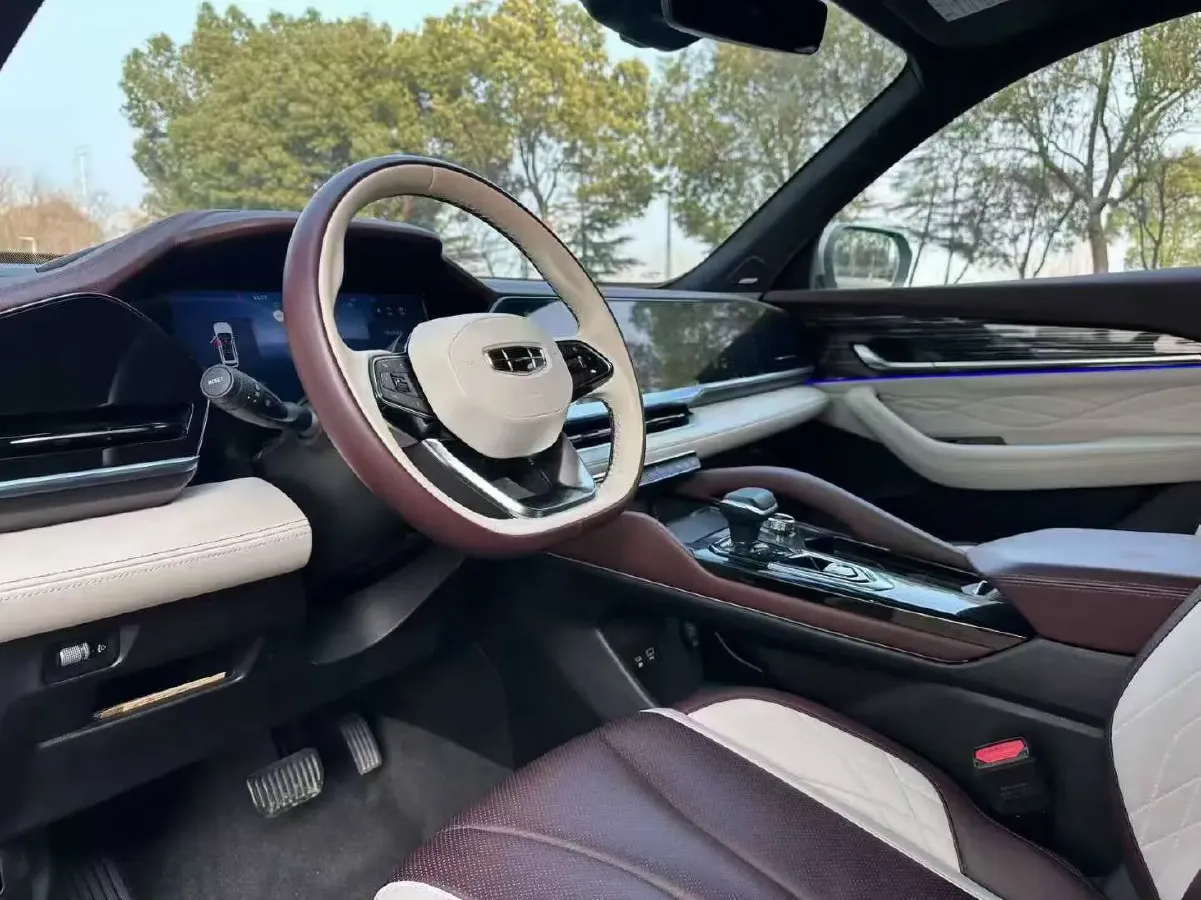 2021 Geely Monjaro 2.0T 218HP L4 7DCT,autocango,china used car exporter,china ev exporter,chinese used car exporter,chinese used ev exporter