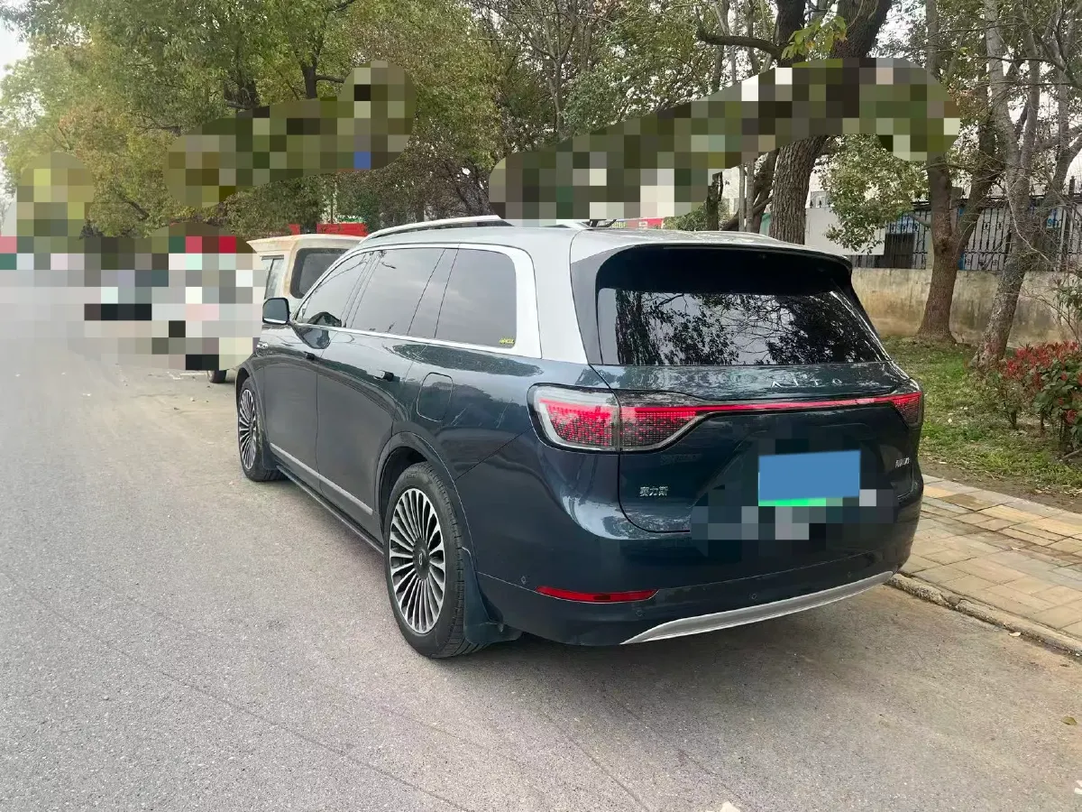 2024 AITO AITO M9 1.5T 152HP L4 REEV 42KWH,autocango,china used car exporter,china ev exporter,chinese used car exporter,chinese used ev exporter