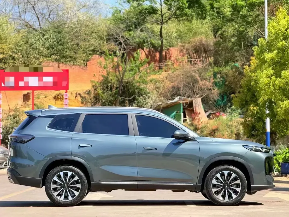 2025 Chery Tiggo 8 Plus 1.6T 197HP L4 7DCT,autocango,china used car exporter,china ev exporter,chinese used car exporter,chinese used ev exporter