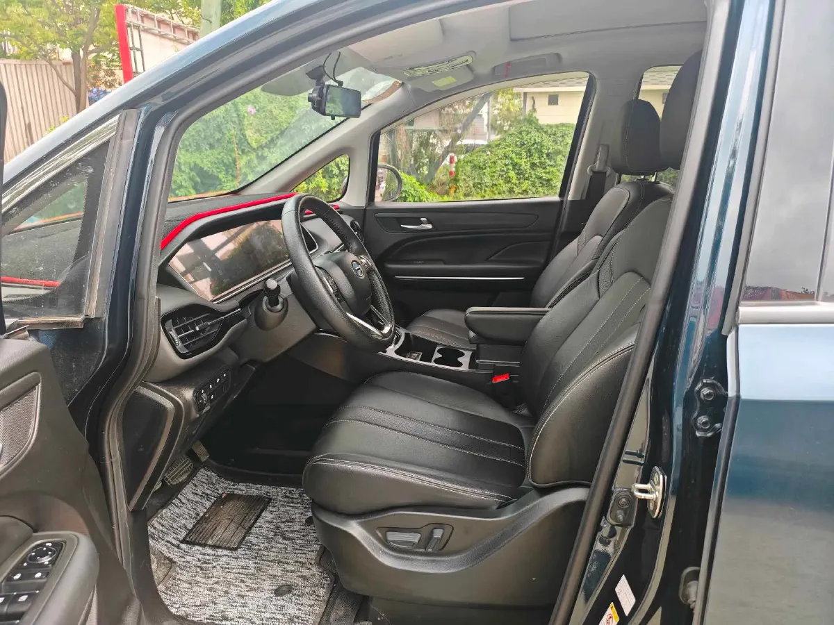 2021 GAC Trumpchi M6 1.5T 169HP L4 7DCT,autocango,china used car exporter,china ev exporter,chinese used car exporter,chinese used ev exporter