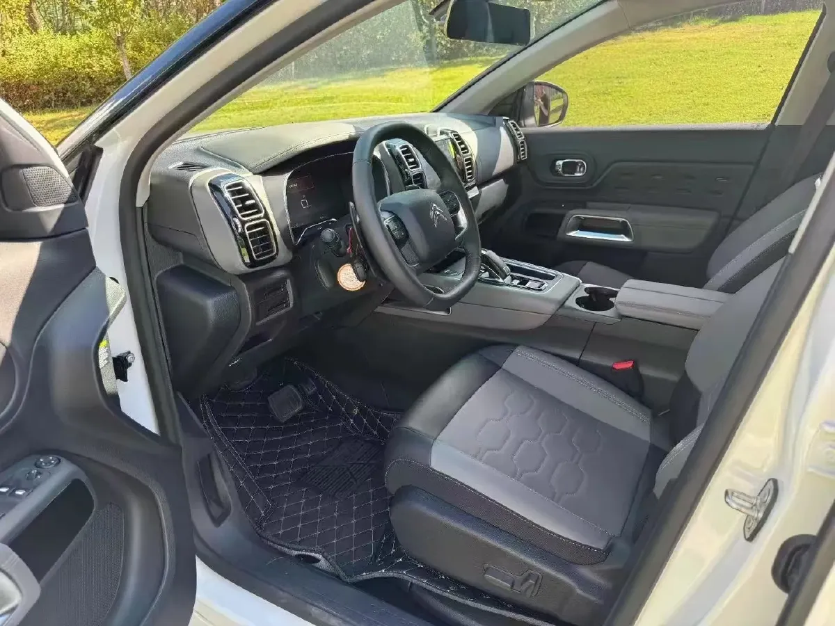 2020 Citroen C5 Aircross 1.6T 170HP L4 6AT,autocango,china used car exporter,china ev exporter,chinese used car exporter,chinese used ev exporter