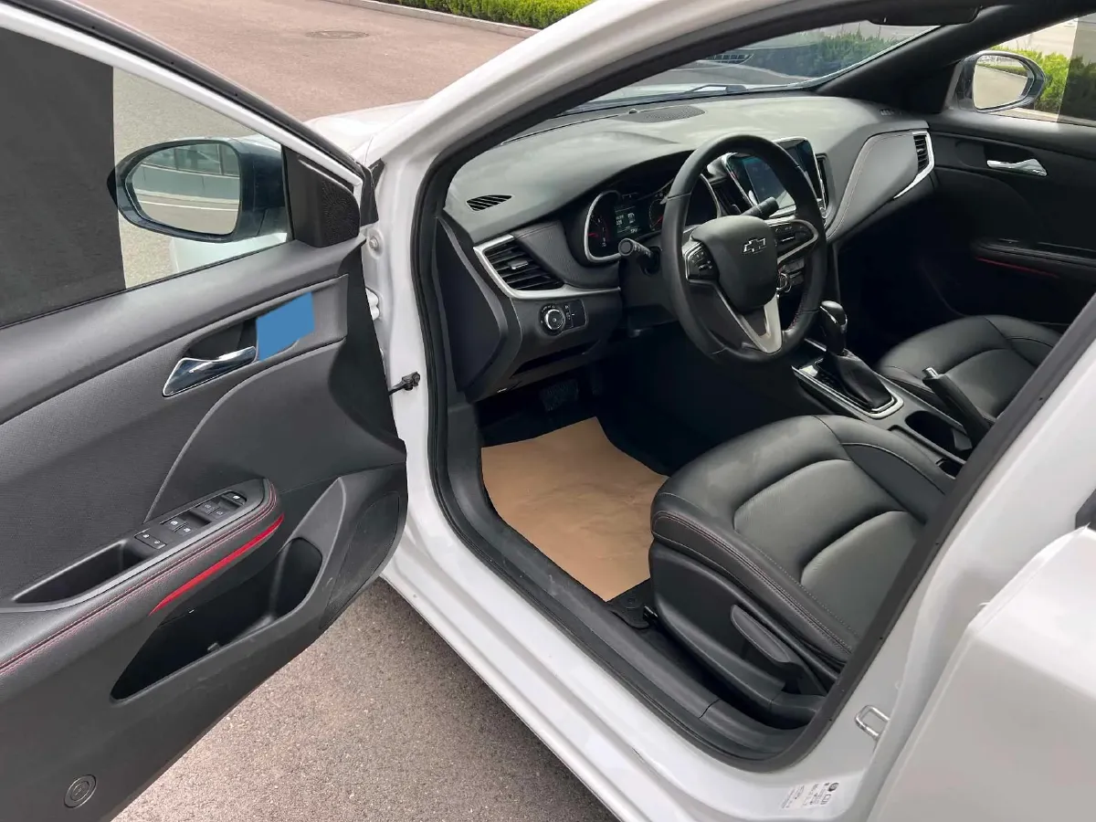 2020 Chevrolet Monza 1.3T 163HP L3 6AT,autocango,china used car exporter,china ev exporter,chinese used car exporter,chinese used ev exporter
