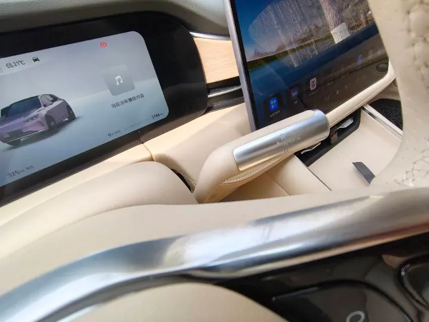 2025 AITO AITO M5 1.5T 152HP L4 REEV 42KWH,autocango,china used car exporter,china ev exporter,chinese used car exporter,chinese used ev exporter