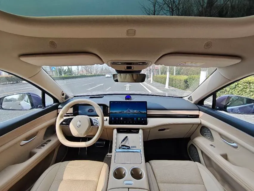 2025 AITO AITO M5 1.5T 152HP L4 REEV 42KWH,autocango,china used car exporter,china ev exporter,chinese used car exporter,chinese used ev exporter