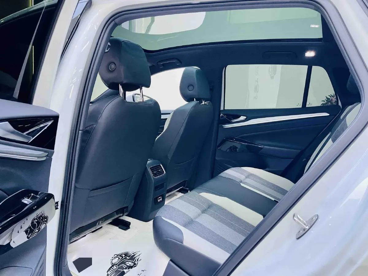 2024 Volkswagen ID.4 Crozz BEV 55.7KWH,autocango,china used car exporter,china ev exporter,chinese used car exporter,chinese used ev exporter