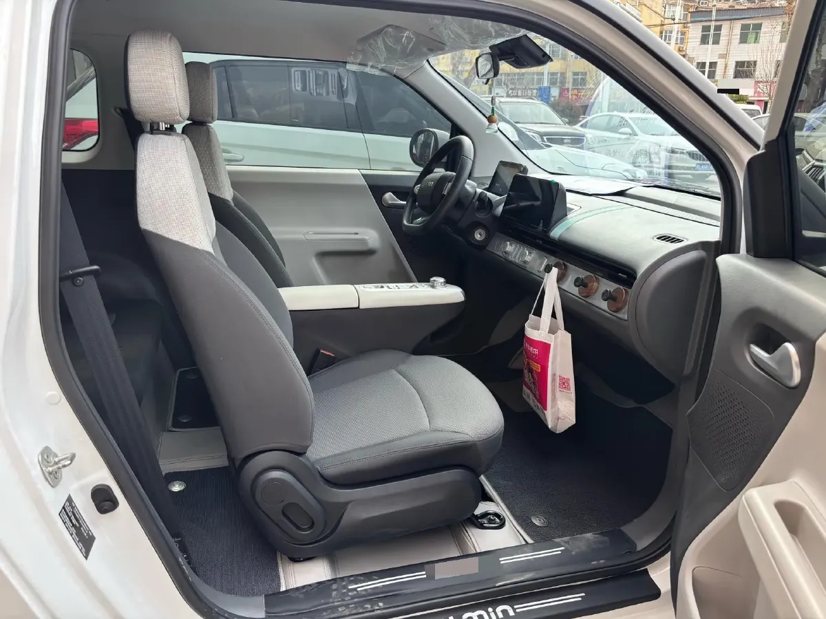 2025 LingBox BOX BEV 19.2KWH,autocango,china used car exporter,china ev exporter,chinese used car exporter,chinese used ev exporter