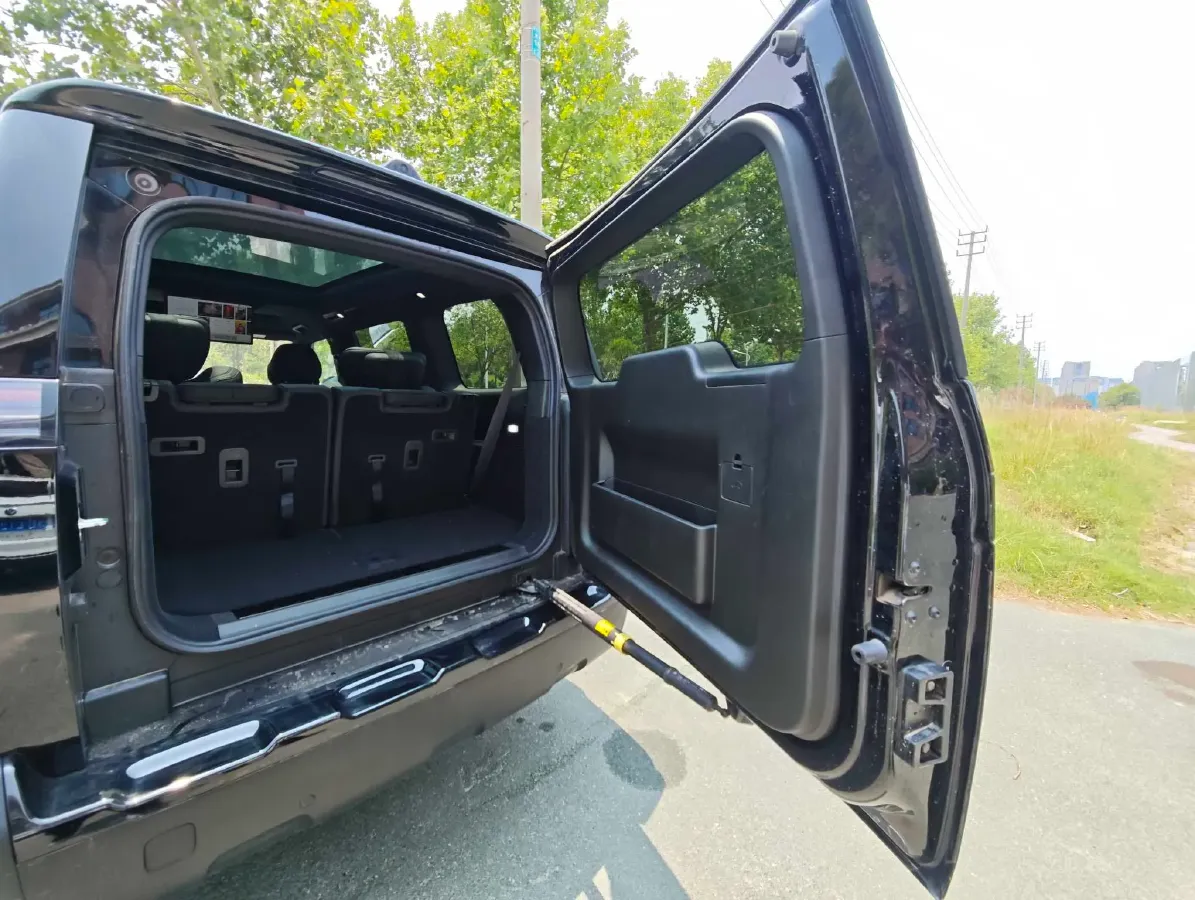 2023 ROXROX 01 1.5T 152HP L4 REEV 56.01KWH,autocango,china used car exporter,china ev exporter,chinese used car exporter,chinese used ev exporter