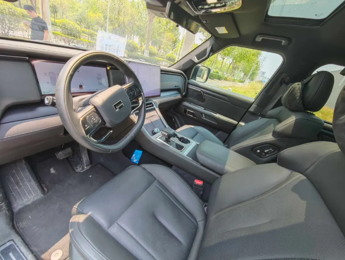 2023 ROXROX 01 1.5T 152HP L4 REEV 56.01KWH,autocango,china used car exporter,china ev exporter,chinese used car exporter,chinese used ev exporter