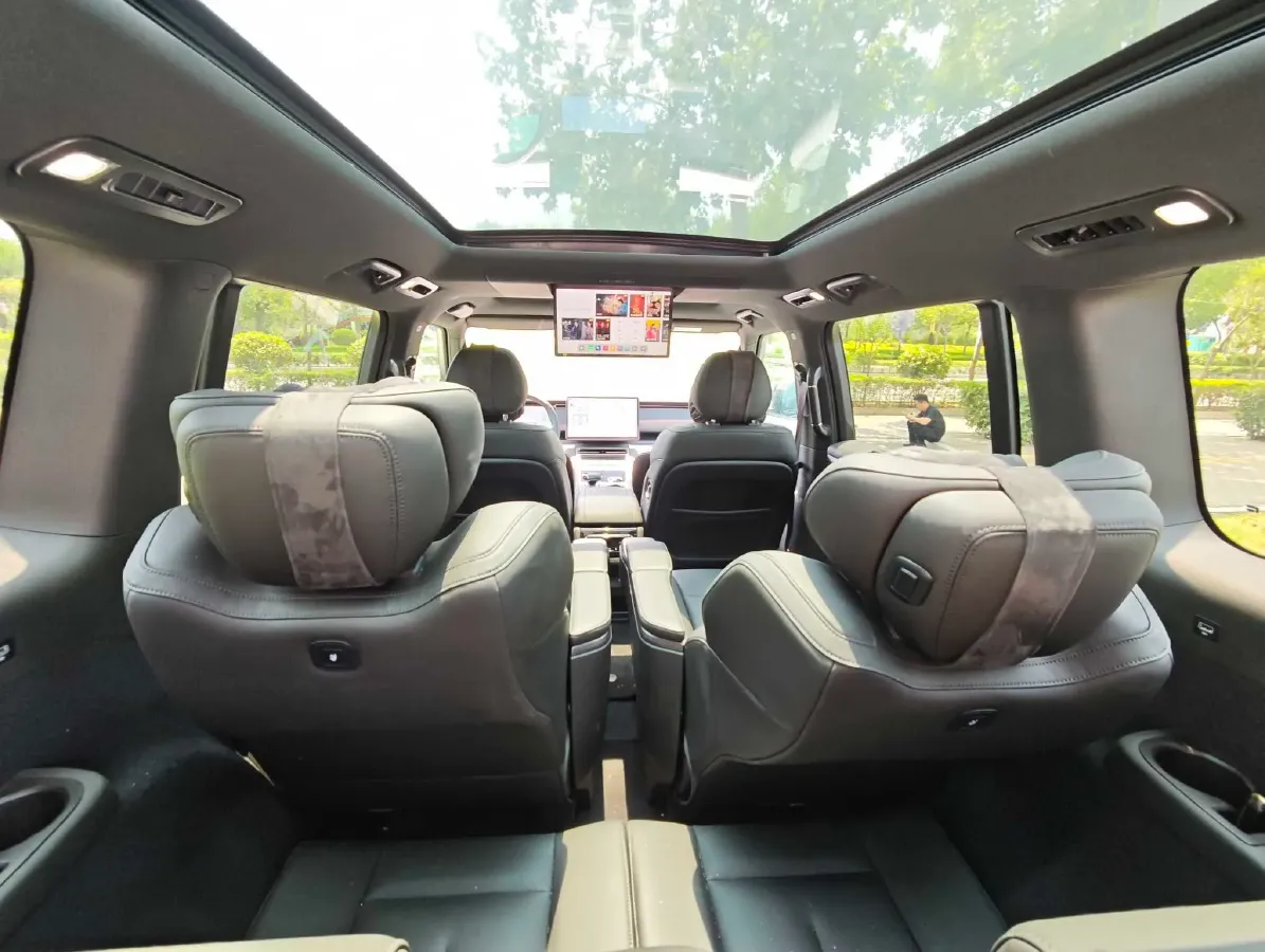 2023 ROXROX 01 1.5T 152HP L4 REEV 56.01KWH,autocango,china used car exporter,china ev exporter,chinese used car exporter,chinese used ev exporter