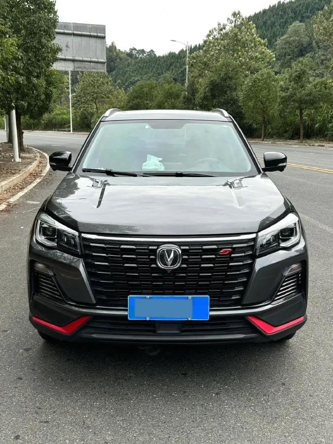 2023 ChangAn CS75 1.5T 188HP L4 7DCT,autocango,china used car exporter,china ev exporter,chinese used car exporter,chinese used ev exporter