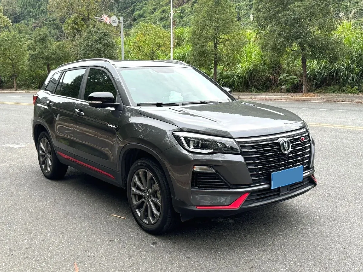 2023 ChangAn CS75 1.5T 188HP L4 7DCT,autocango,china used car exporter,china ev exporter,chinese used car exporter,chinese used ev exporter