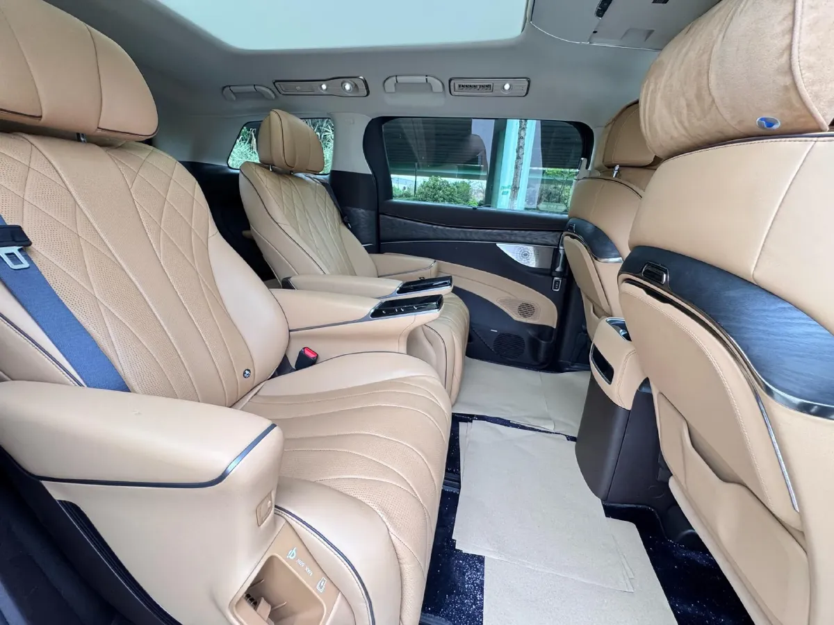 2024 Denza D9 1.5T 139HP L4 E-CVT PHEV 40KWH,autocango,china used car exporter,china ev exporter,chinese used car exporter,chinese used ev exporter