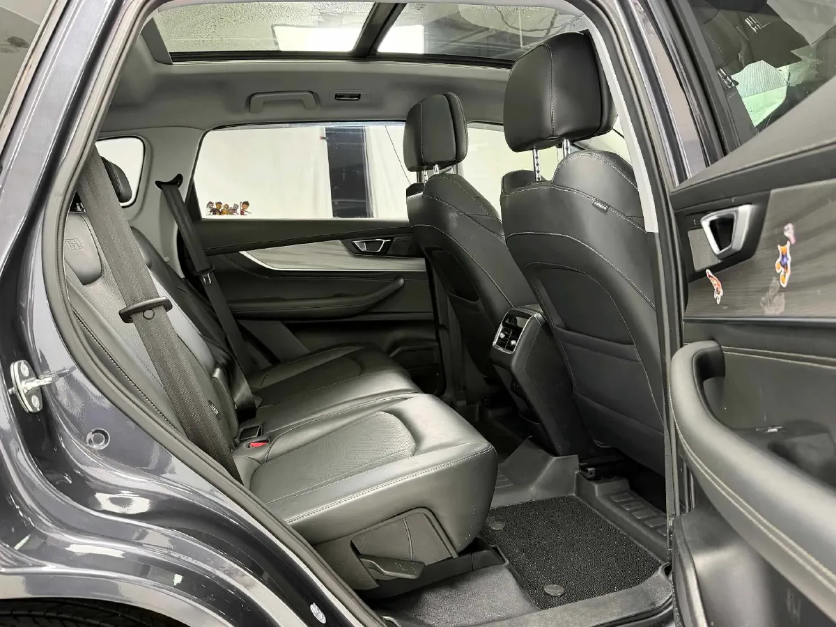 2022 ChangAn CS75 Plus 1.5T 178HP L4 6AT,autocango,china used car exporter,china ev exporter,chinese used car exporter,chinese used ev exporter