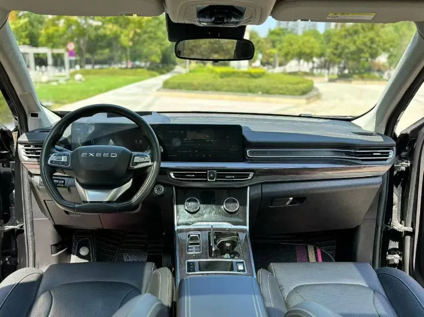 2021 ChangAn UNI-K 2.0T 233HP L4 8AT,autocango,china used car exporter,china ev exporter,chinese used car exporter,chinese used ev exporter