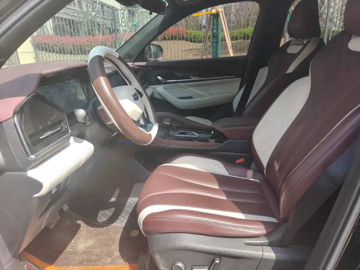 2021 Geely Monjaro 2.0T 218HP L4 7DCT,autocango,china used car exporter,china ev exporter,chinese used car exporter,chinese used ev exporter