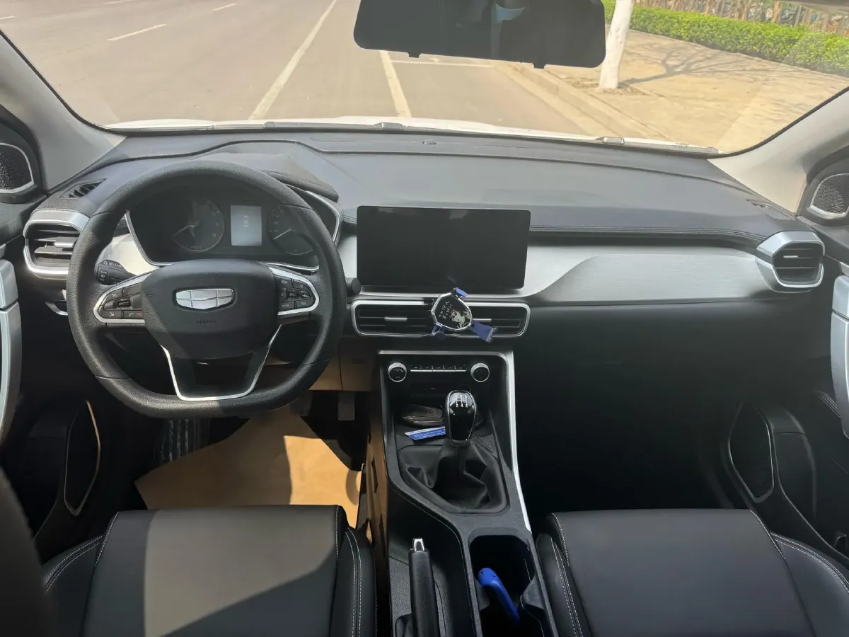 2025 Geely Coolray 1.5L 126HP L4 5MT,autocango,china used car exporter,china ev exporter,chinese used car exporter,chinese used ev exporter