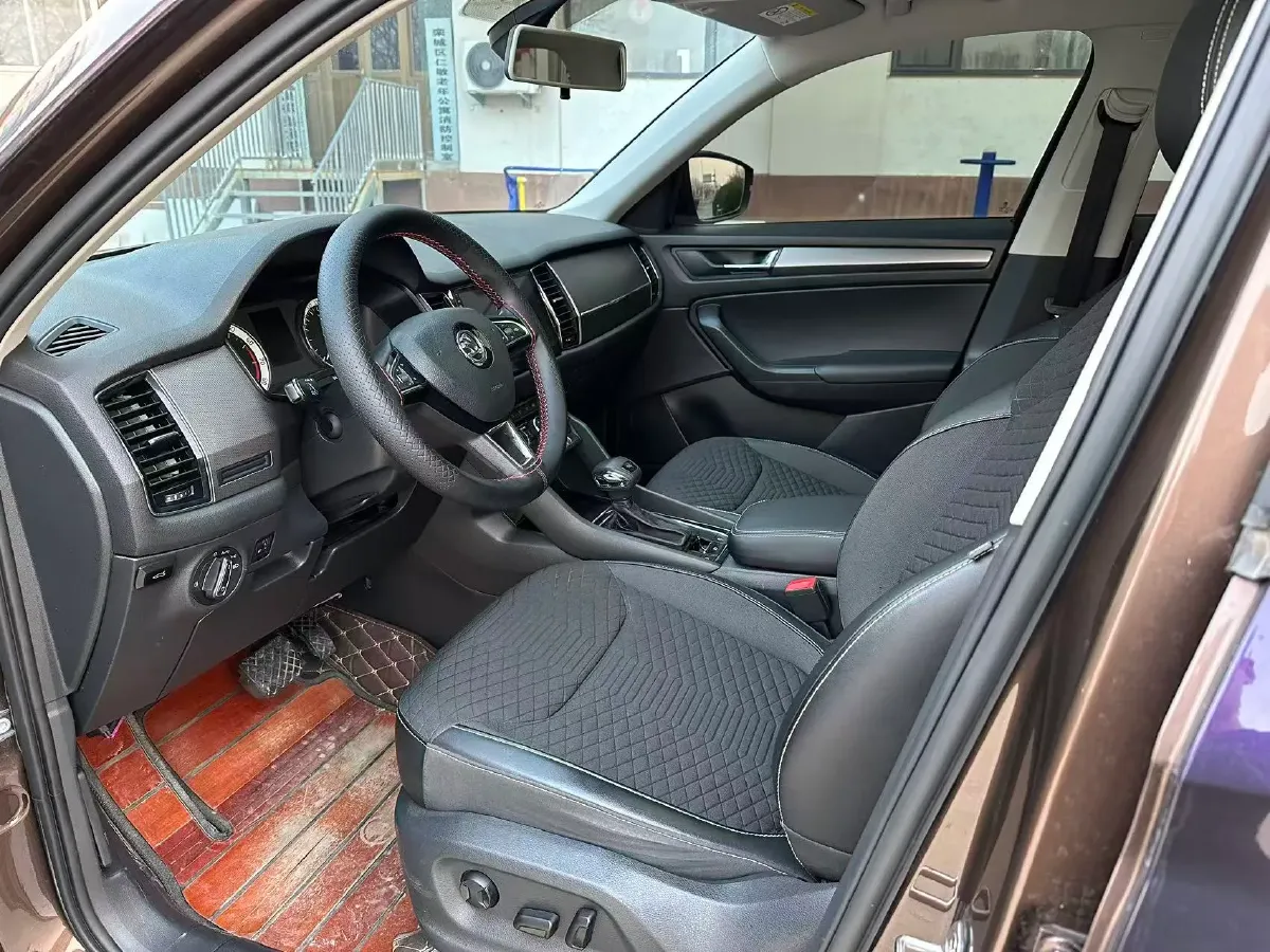 2018 Skoda Kodiak 1.8T 180HP L4 7DCT,autocango,china used car exporter,china ev exporter,chinese used car exporter,chinese used ev exporter