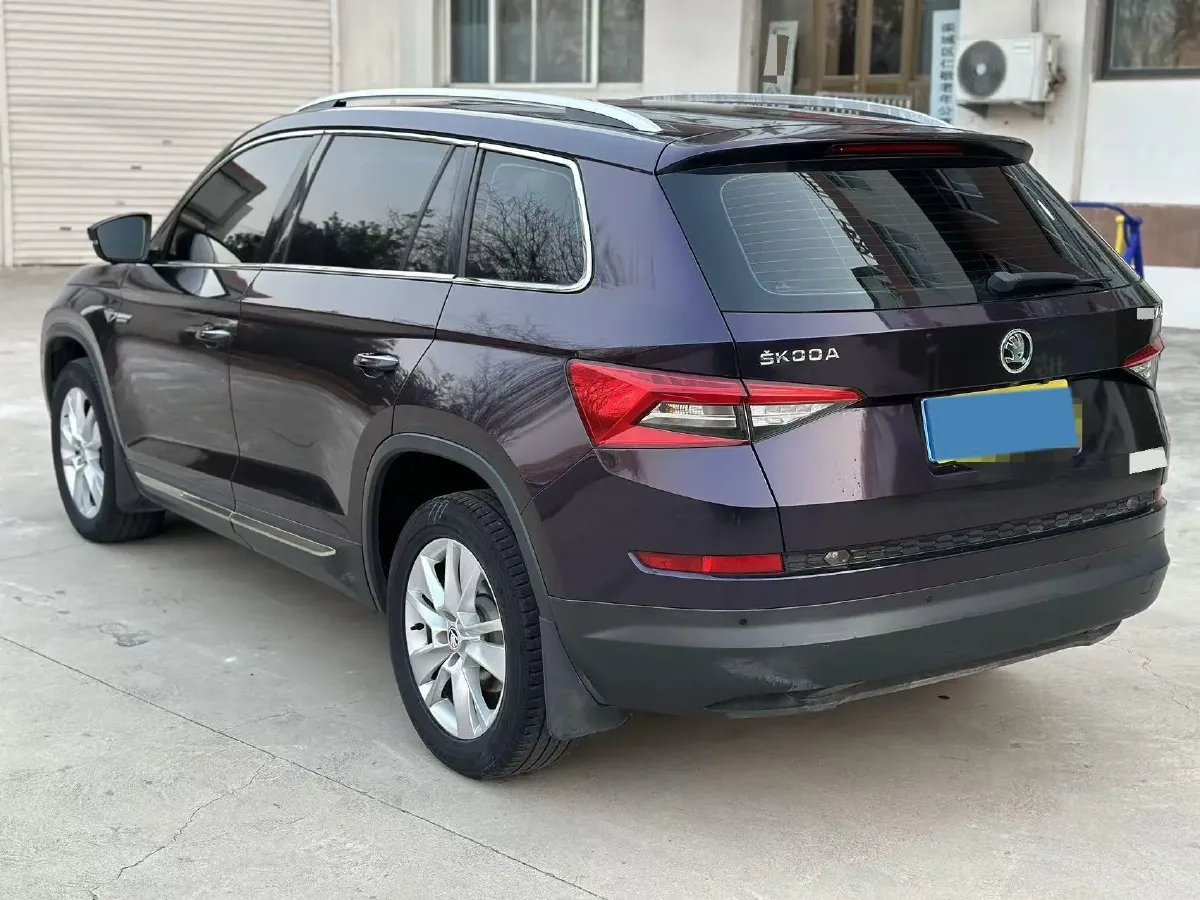 2018 Skoda Kodiak 1.8T 180HP L4 7DCT,autocango,china used car exporter,china ev exporter,chinese used car exporter,chinese used ev exporter