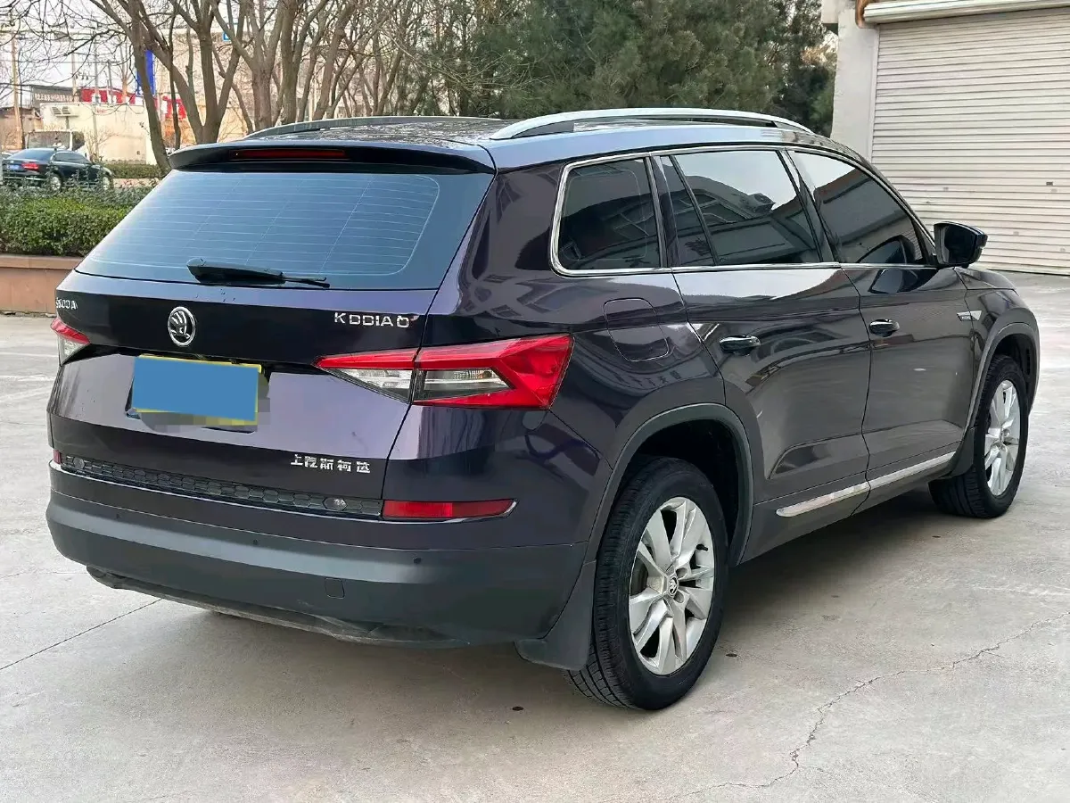 2018 Skoda Kodiak 1.8T 180HP L4 7DCT,autocango,china used car exporter,china ev exporter,chinese used car exporter,chinese used ev exporter