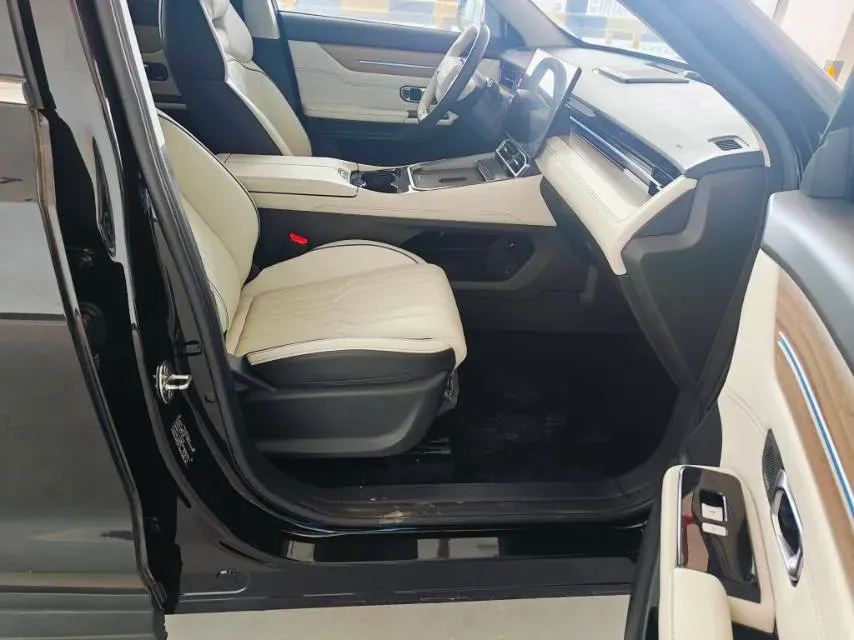 2025 Jetour DASHING 1.5T 184HP L4 7DCT,autocango,china used car exporter,china ev exporter,chinese used car exporter,chinese used ev exporter