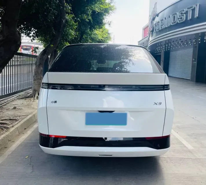 2025 Xpeng X9 BEV,autocango,china used car exporter,china ev exporter,chinese used car exporter,chinese used ev exporter
