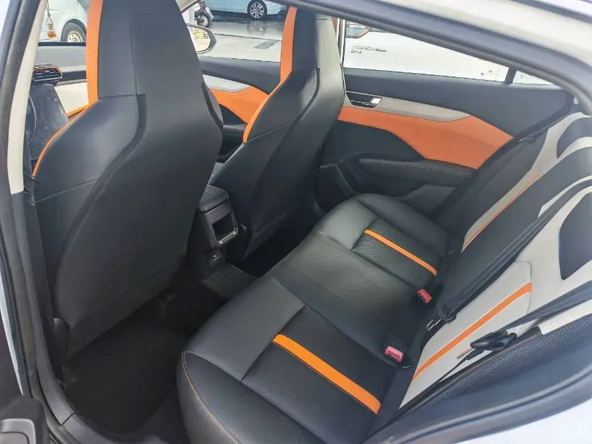 2023 DongFeng Aeolus YiXuan 1.5L 125HP L4 6DCT,autocango,china used car exporter,china ev exporter,chinese used car exporter,chinese used ev exporter