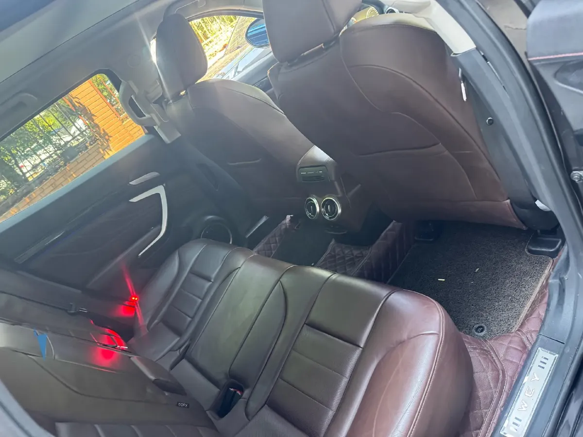 2017 WEY VV7 2.0T 234HP L4 7DCT,autocango,china used car exporter,china ev exporter,chinese used car exporter,chinese used ev exporter