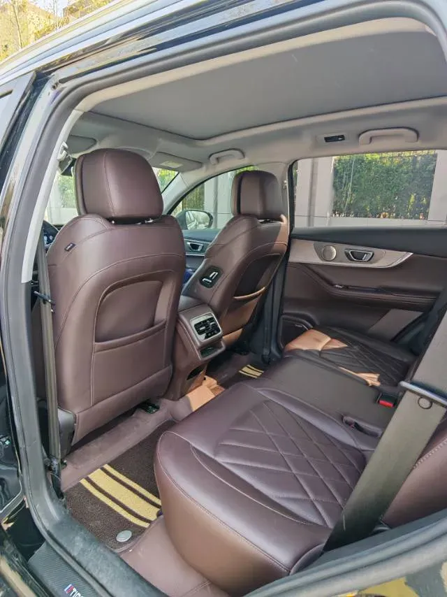 2024 Chery Tiggo 8 PRO 2.0T 254HP L4 7DCT,autocango,china used car exporter,china ev exporter,chinese used car exporter,chinese used ev exporter